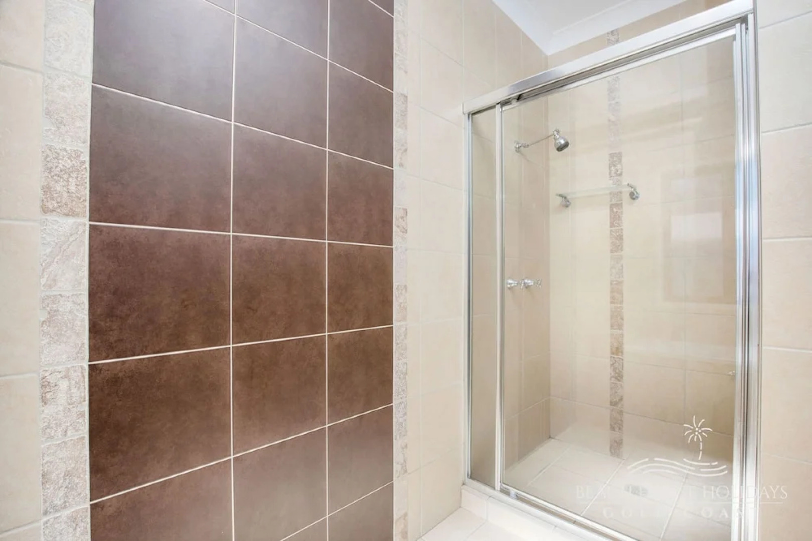 Maureen Waterfront Beach House