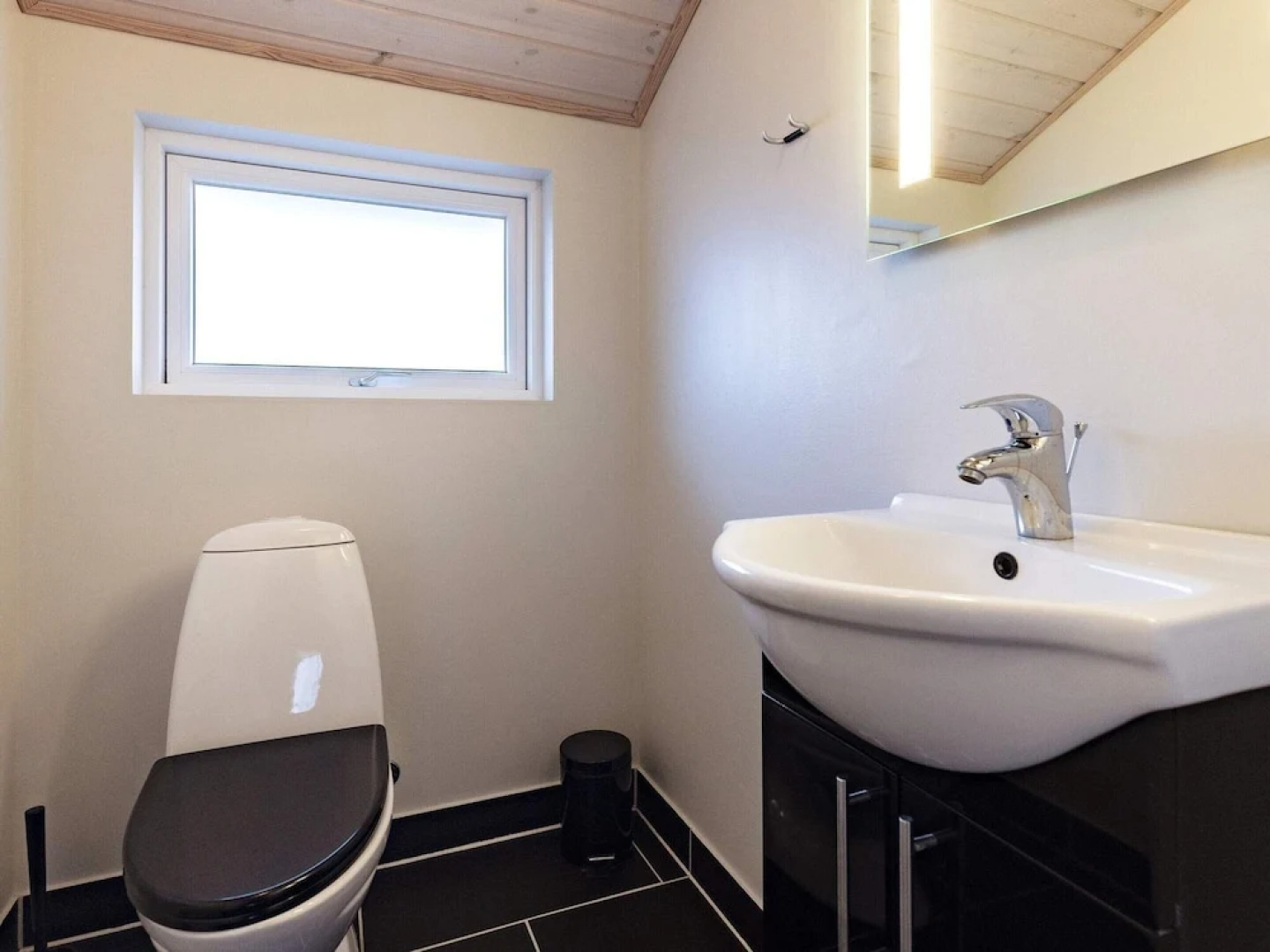 6 Person Holiday Home in Hirtshals-by Traum