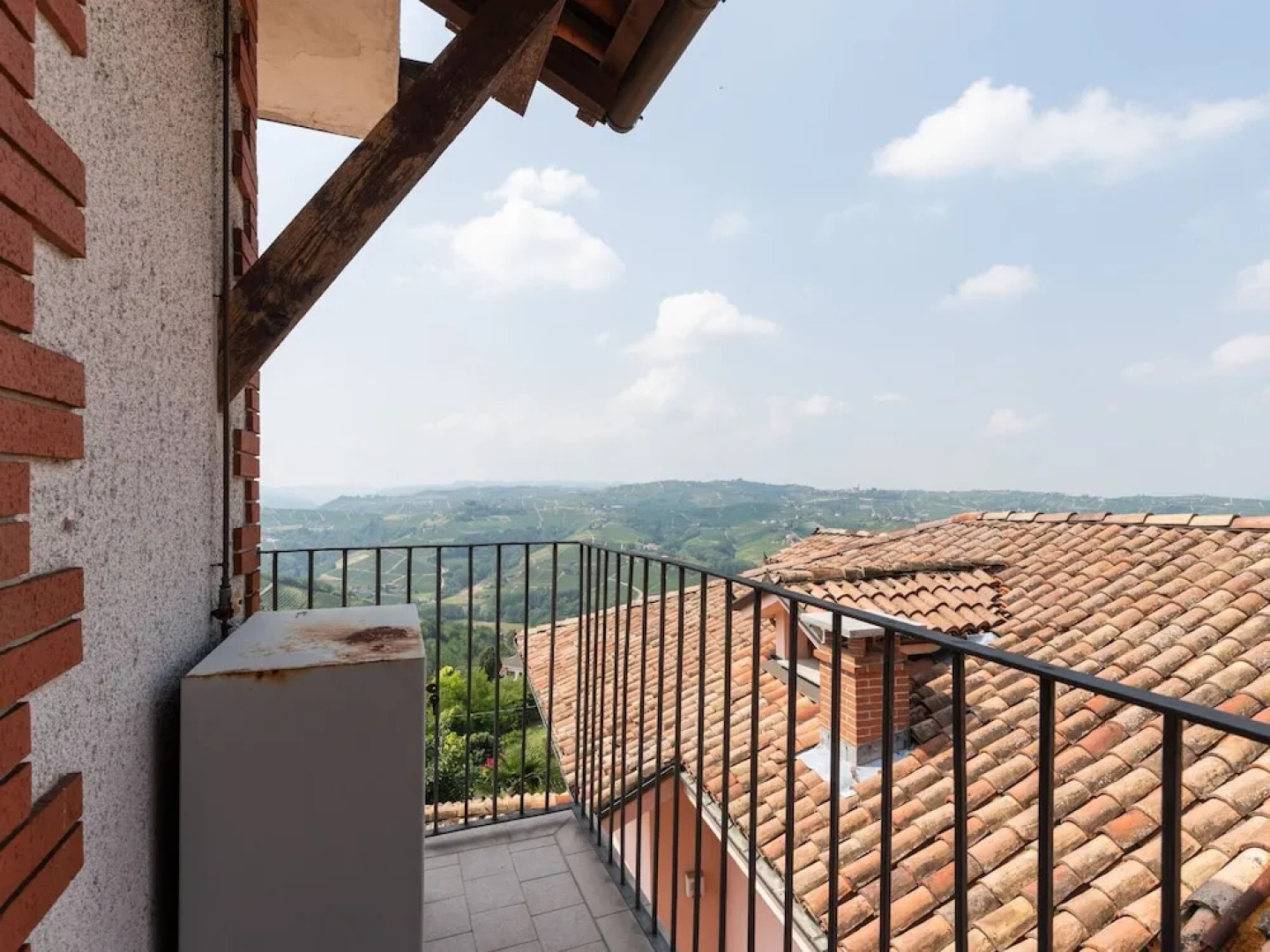 Sun-kissed Holiday Home in Calosso With Roof Terrace