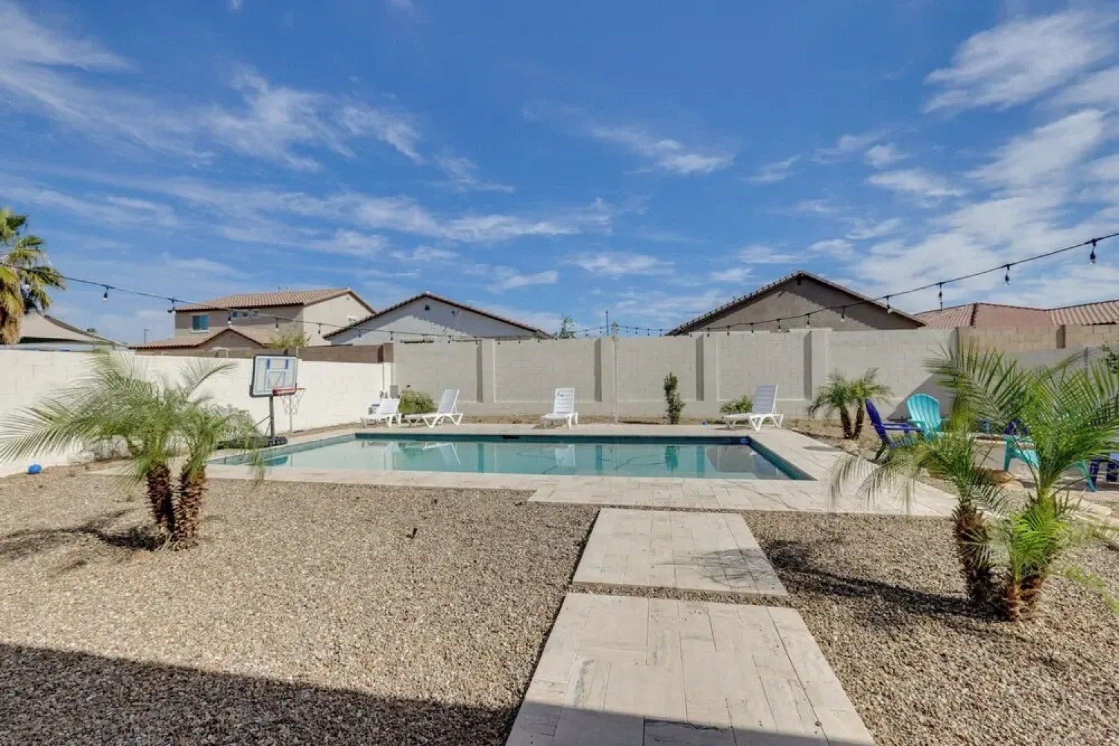 Pool, Fire Pit: Family Home in Goodyear!