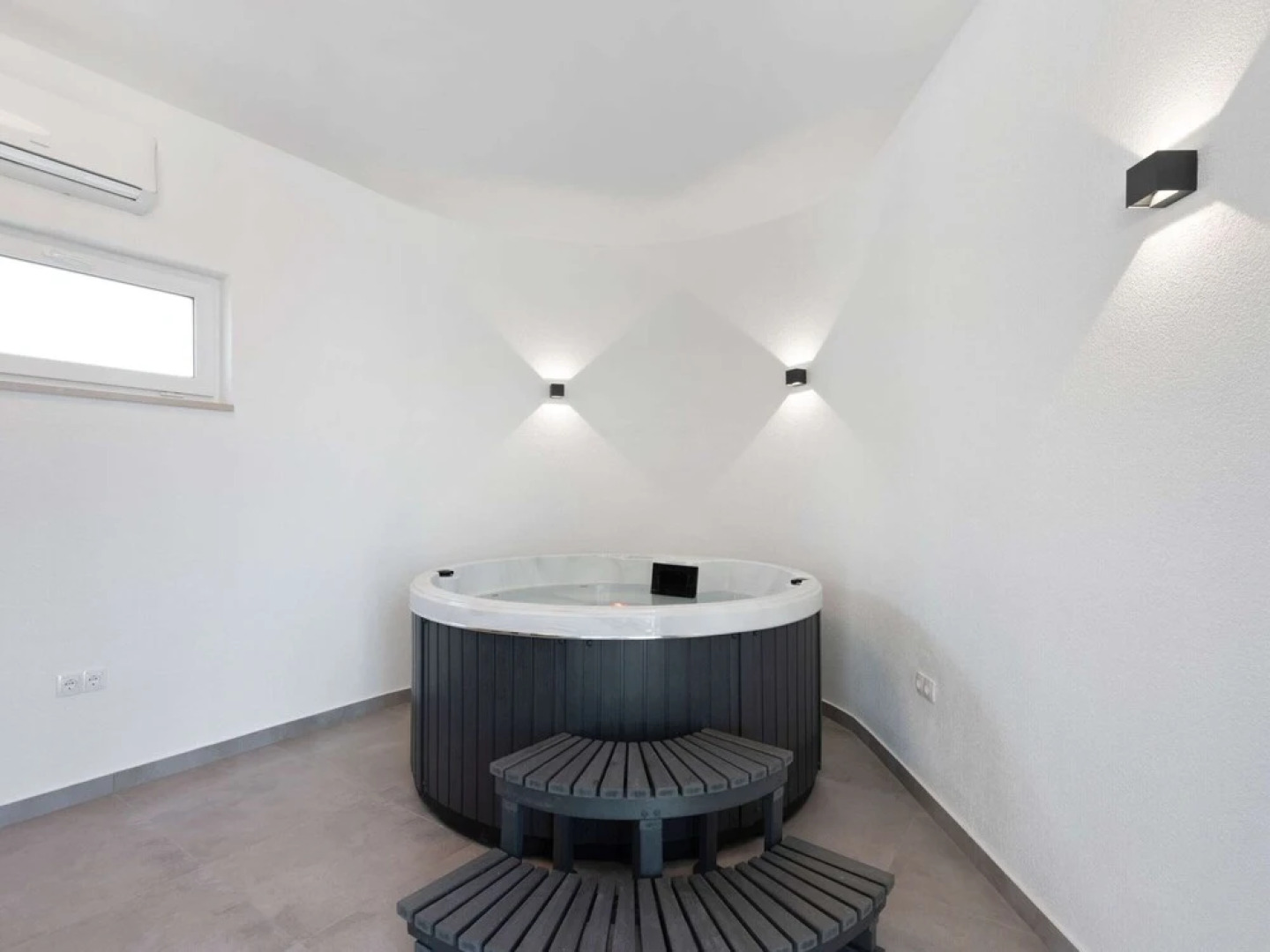 Premium Holiday Home in Vir With Sauna