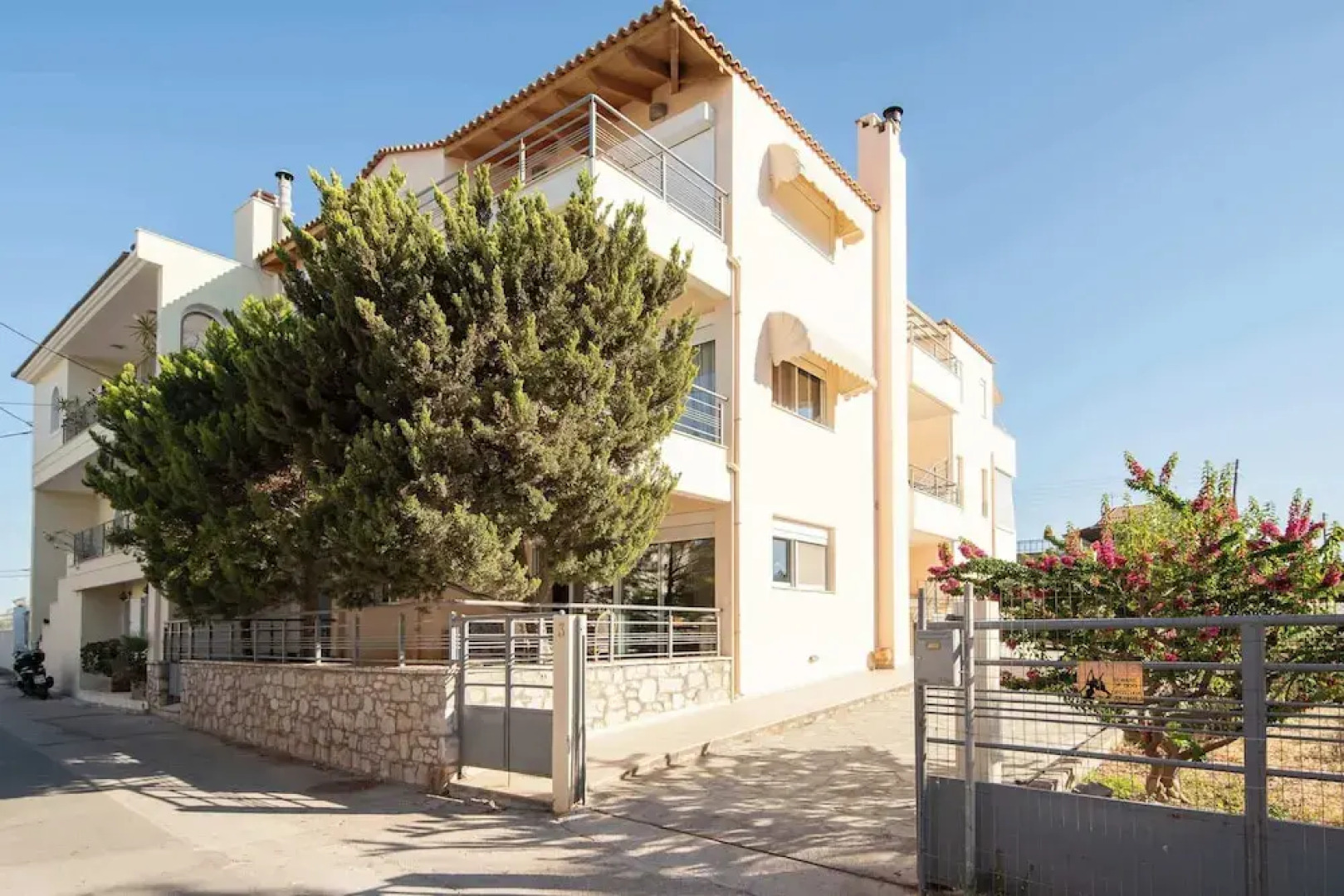 Seaside Retreat in Diminio