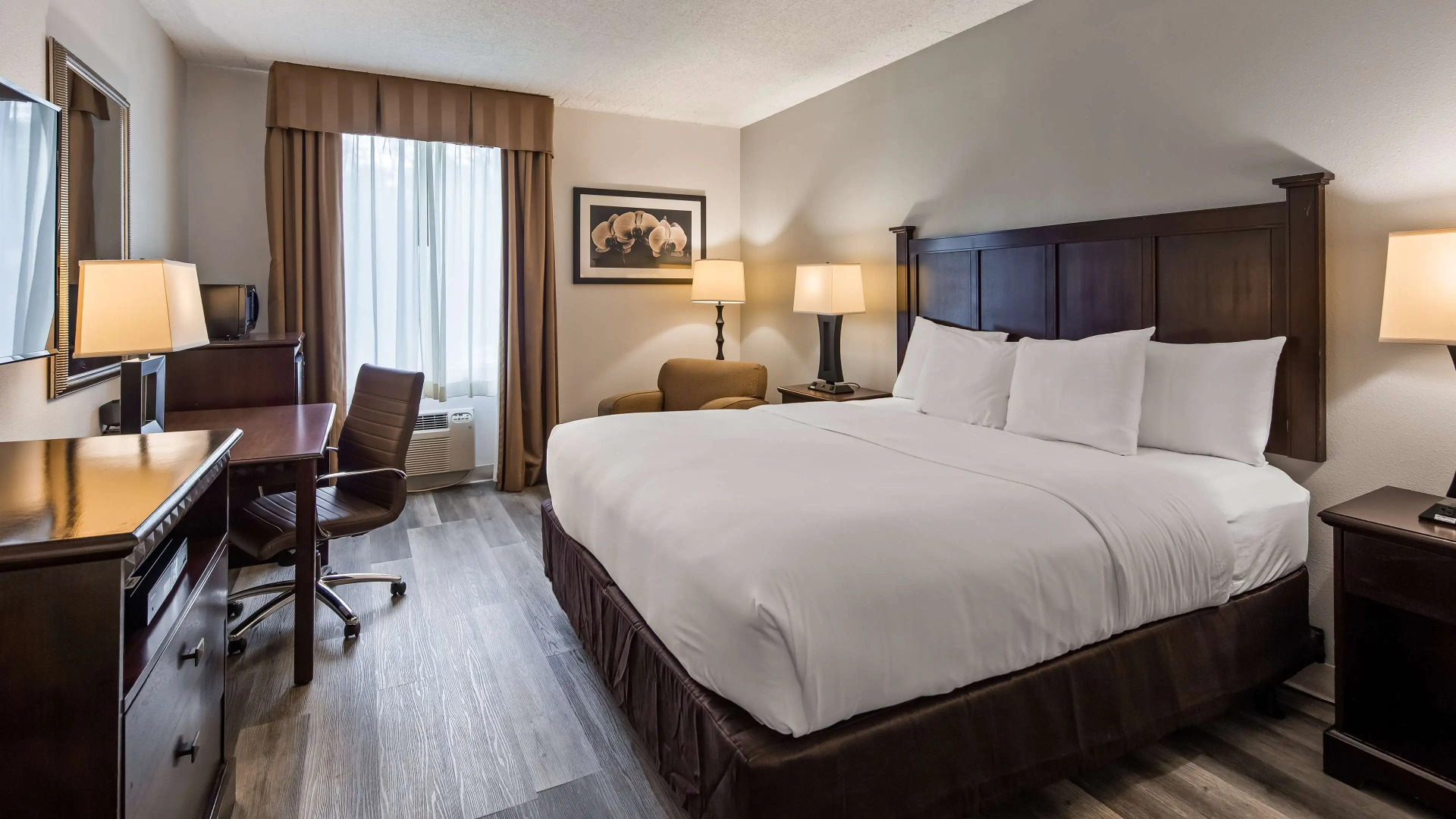 Best Western Paramus Hotel & Suites