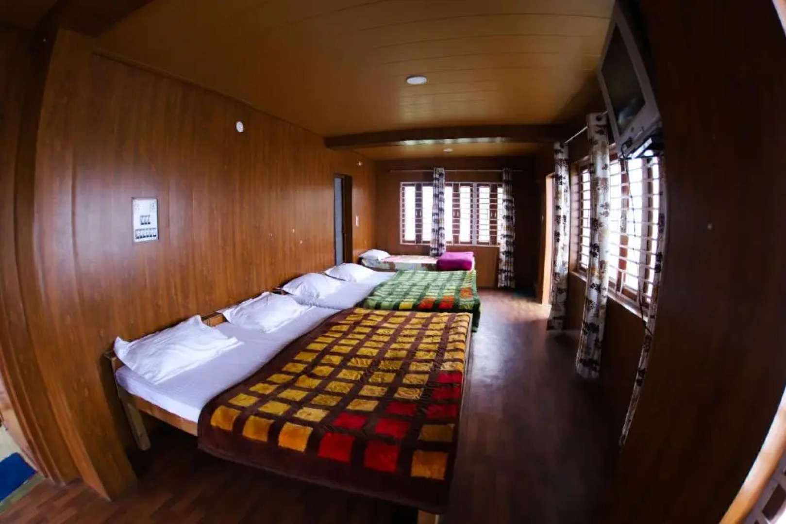 Hotel Garden Cottage & Resort Dhanaulti