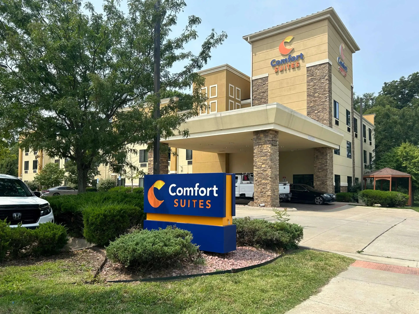 Comfort Suites Topeka Northwest