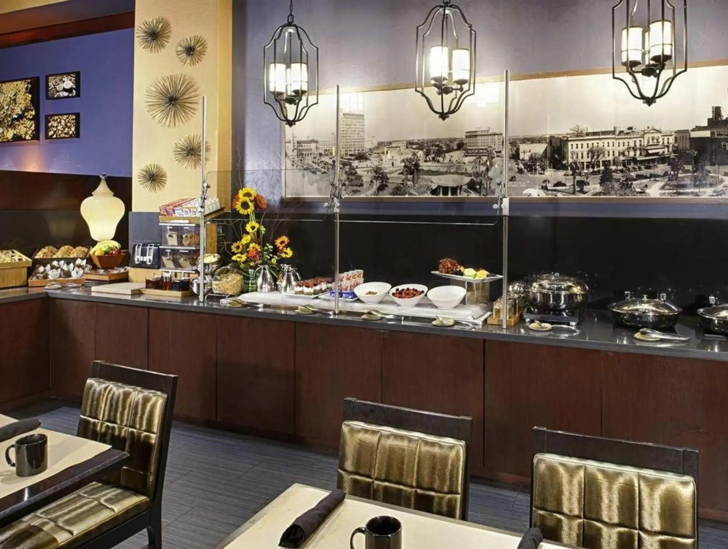 The Emily Morgan San Antonio - a DoubleTree by Hilton