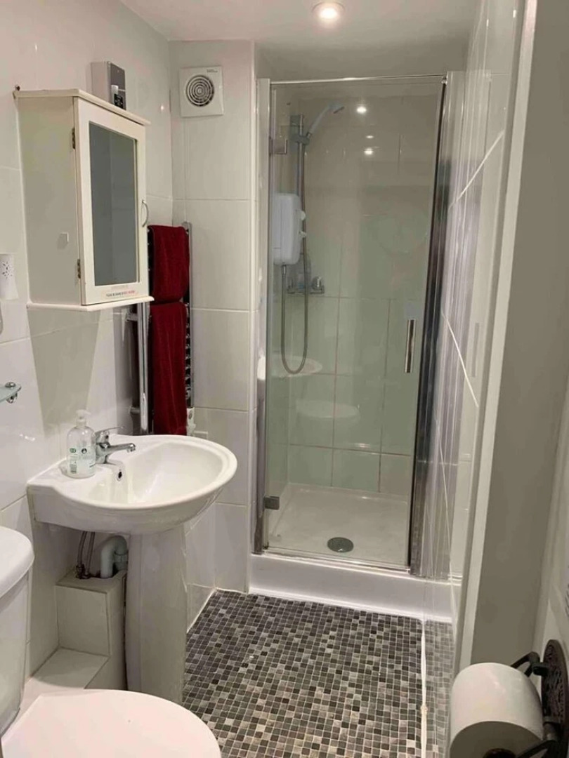 Historical GWR Building - Charming 1 bed Apartment