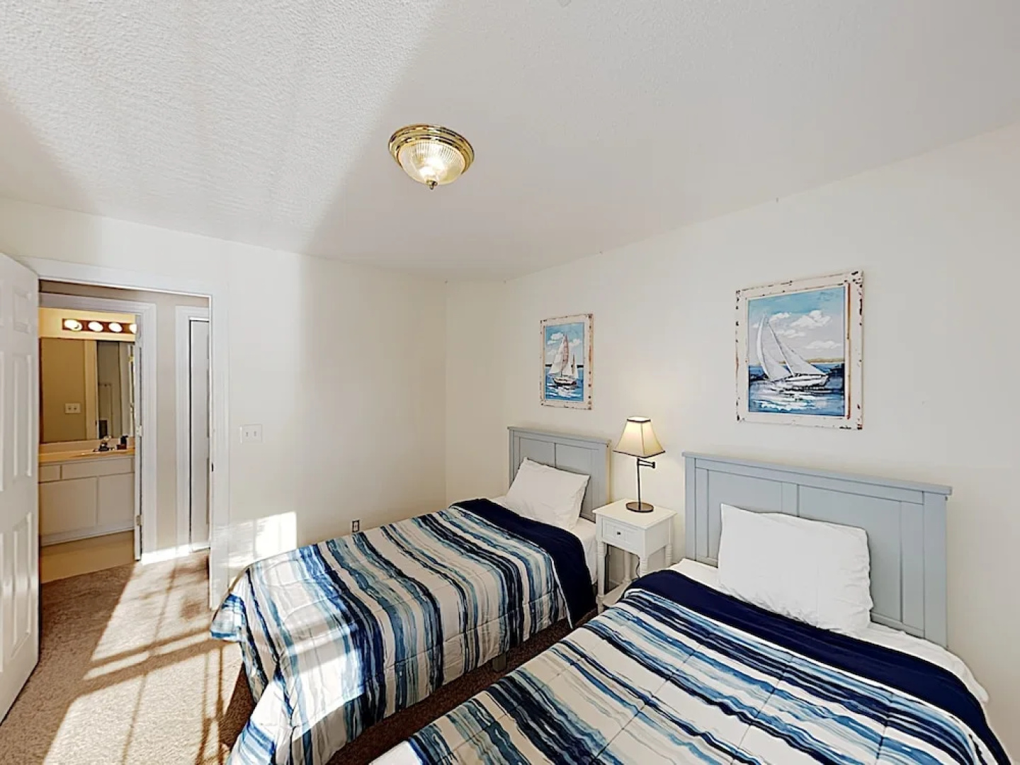 Charming Coastal Haven w/ Amazing Locale townhouse