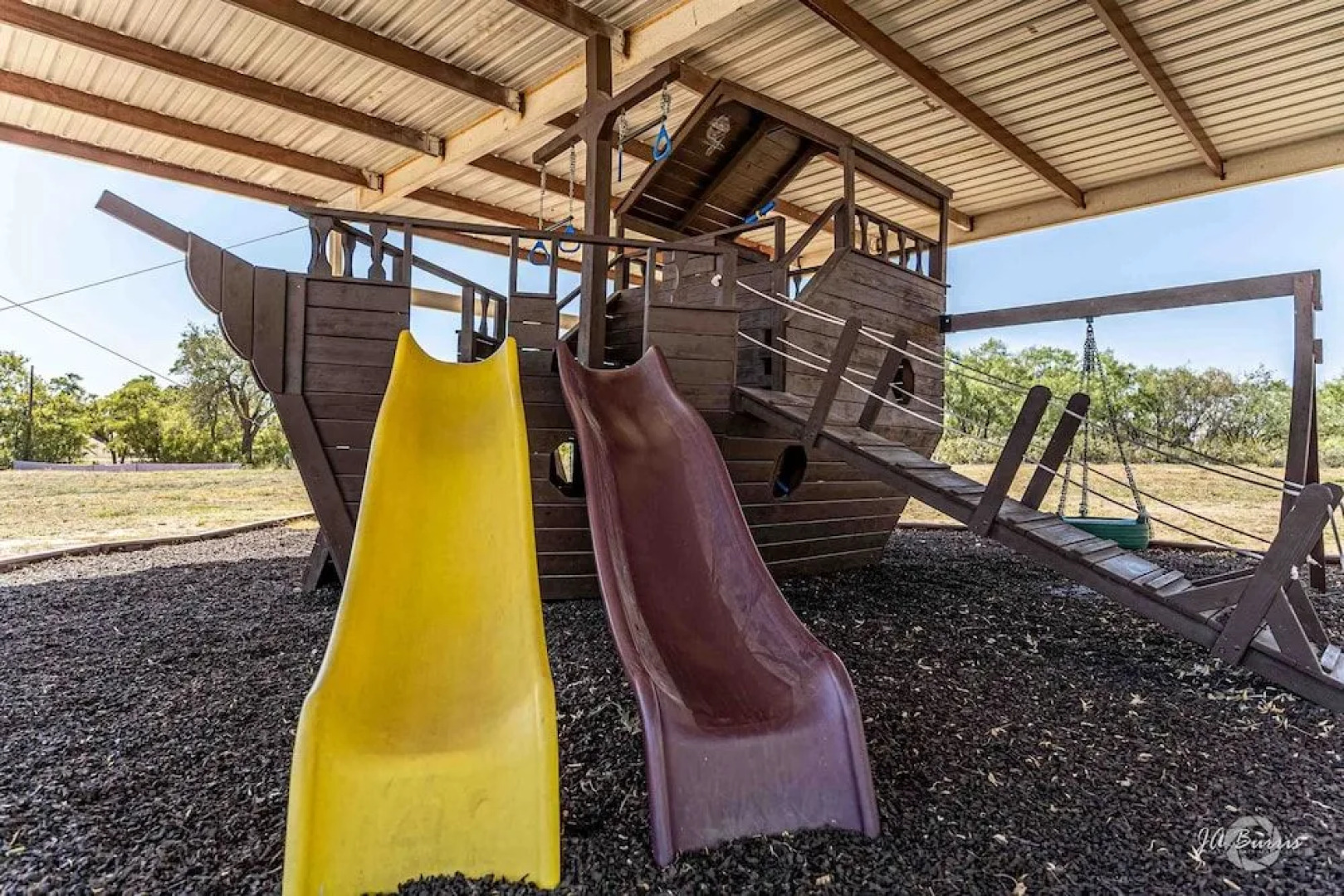 Elite Cabins and RV Park