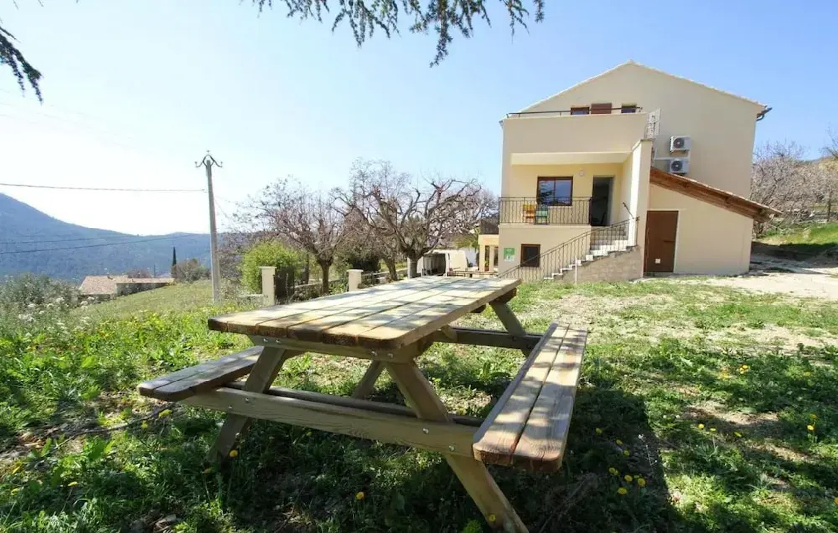 House With 3 Bedrooms in Buis-les-baronnies, With Wonderful Mountain View, Furnished Garden and Wifi