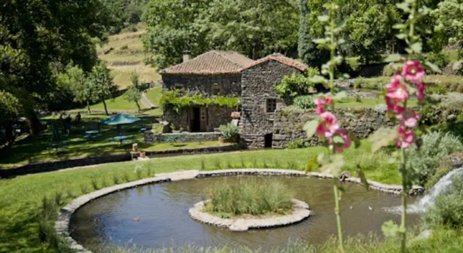 Le Moulin