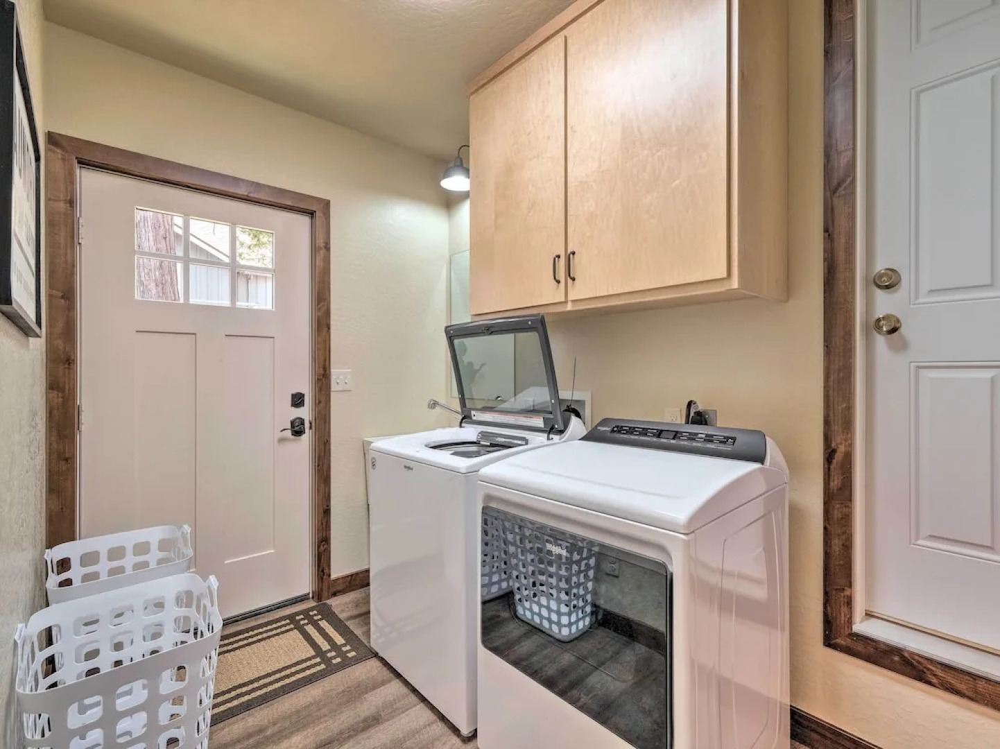 Luxury Retreat: Custom Mi-wuk Village Cabin!