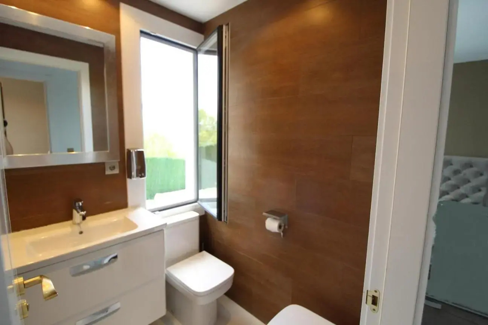 Villa Paradise , playa climatizada y privada a 10 minutos de Sitges