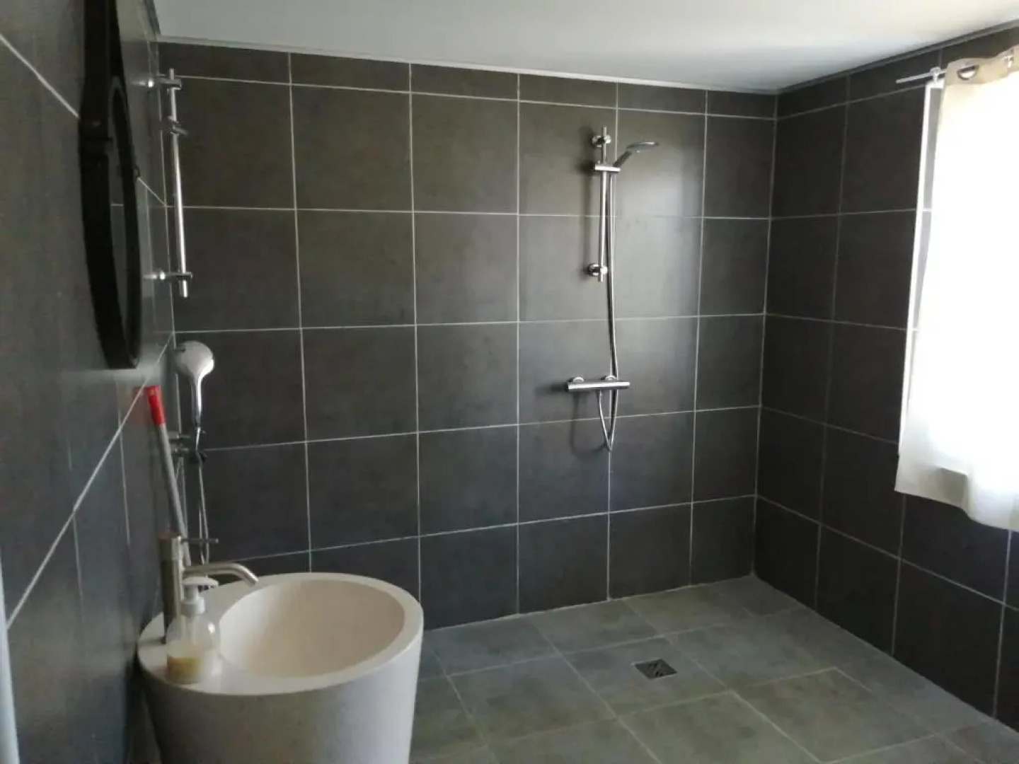 La ptite adresse Love Room 150 M2 Piscine Intérieure chauffé Privée & Spa Privée Parking Gratuit