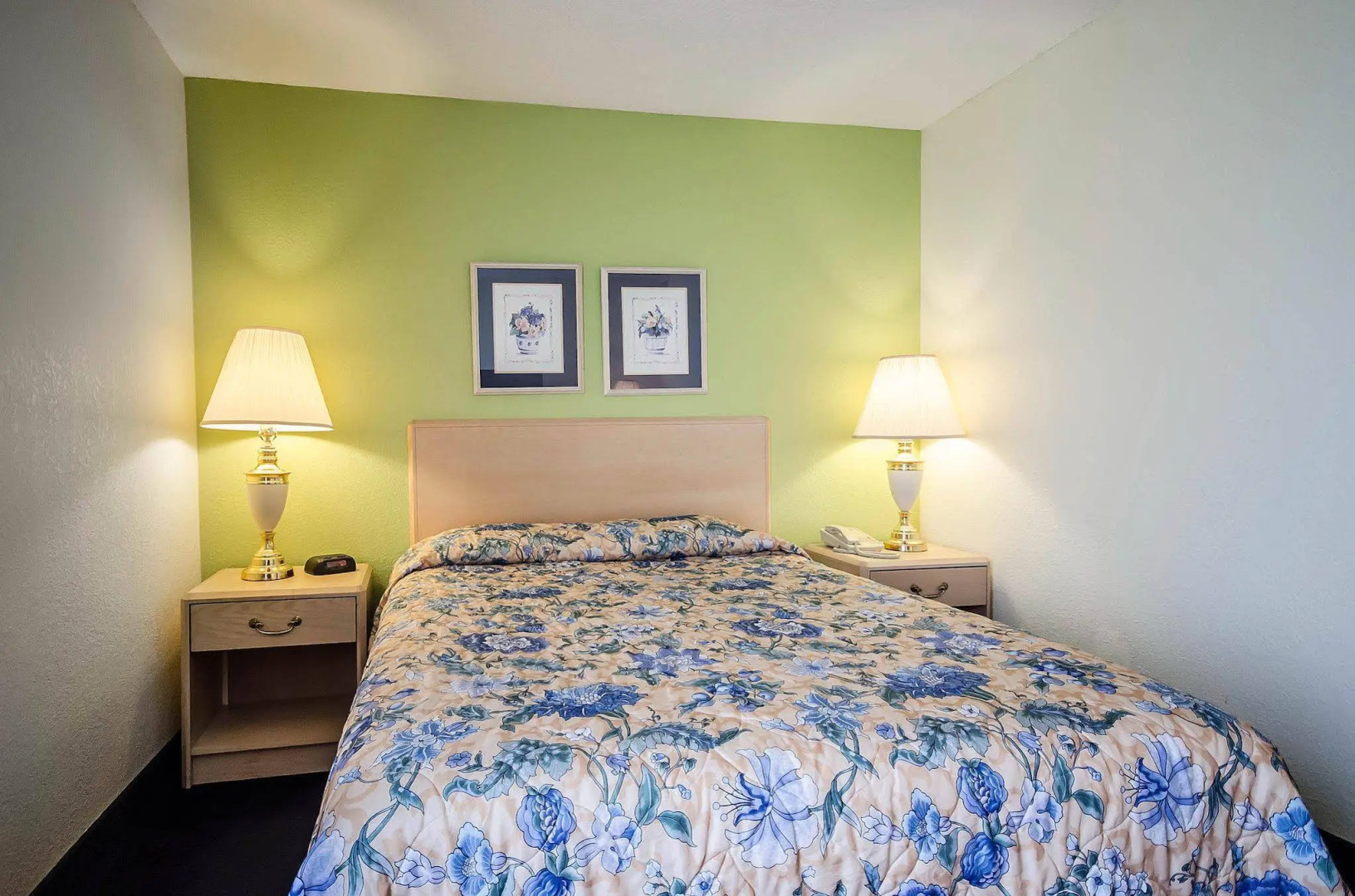 Clarion Inn & Suites Evansville Eastland Area