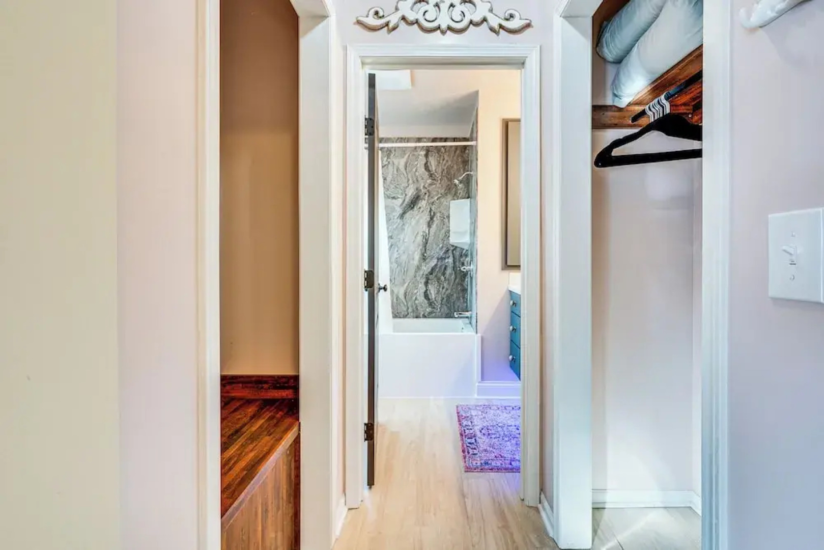 Zanesville Apartment w/ Porch - 3 Mi to Downtown!