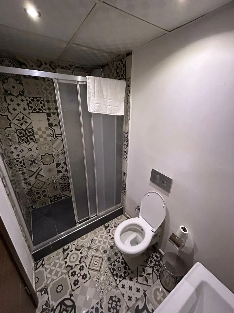 The Nar Suit & Apart