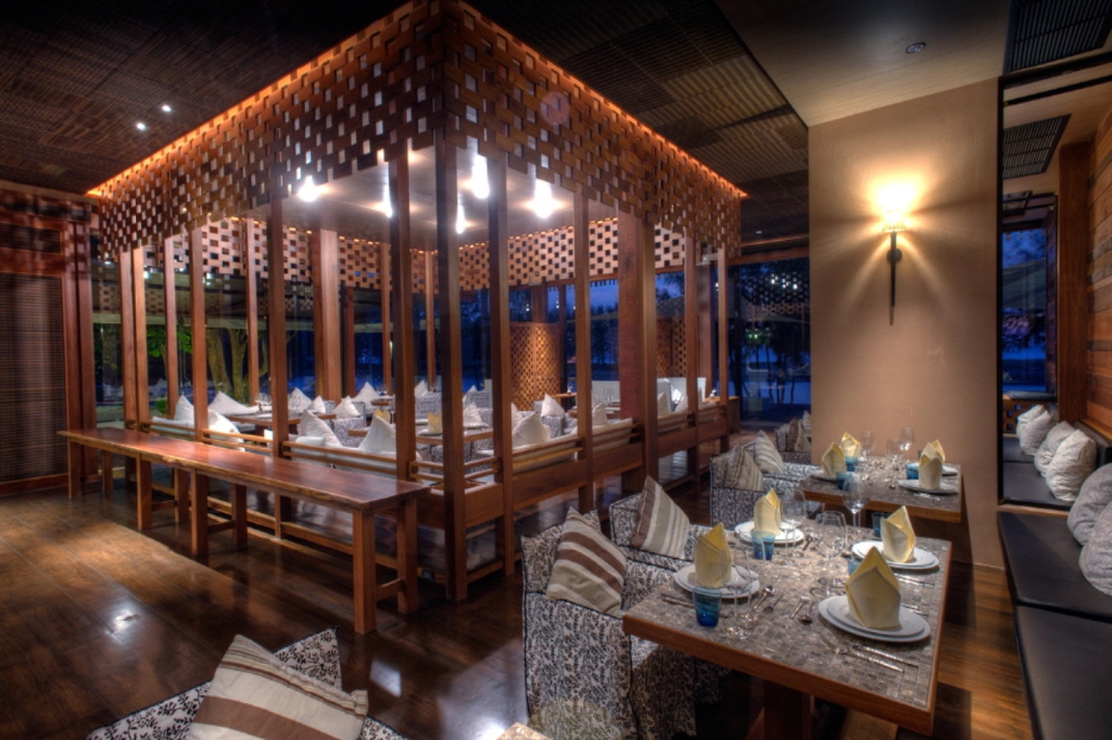 Wanakarn Beach Resort & Spa