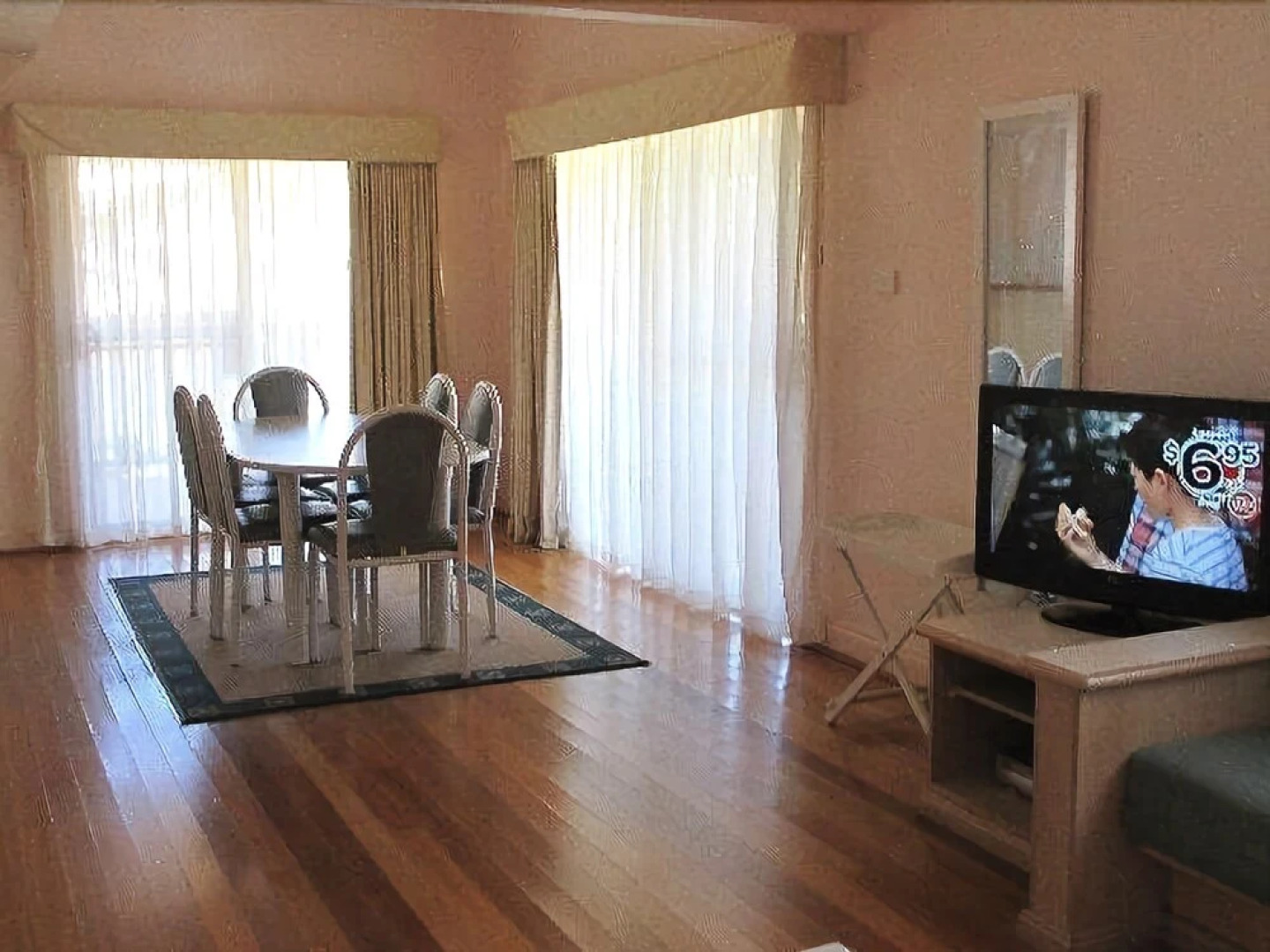 Waratah - 3 Bedroom Cottage