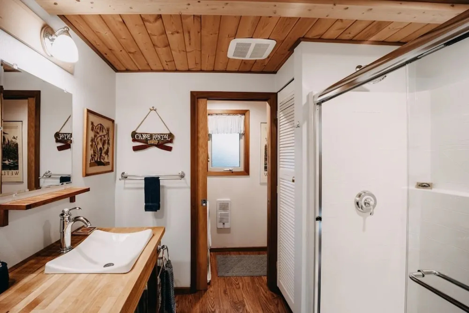 04sl- Hot Tub - Bbq - Pets Ok - Sleeps 5 1 Bedroom Home by RedAwning