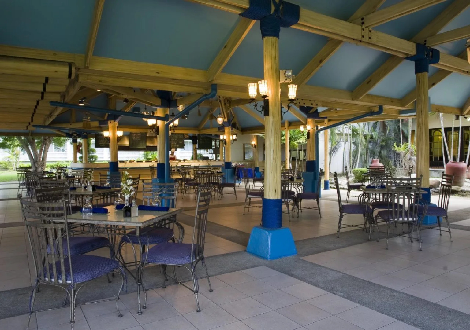 Waterfront Insular Hotel Davao