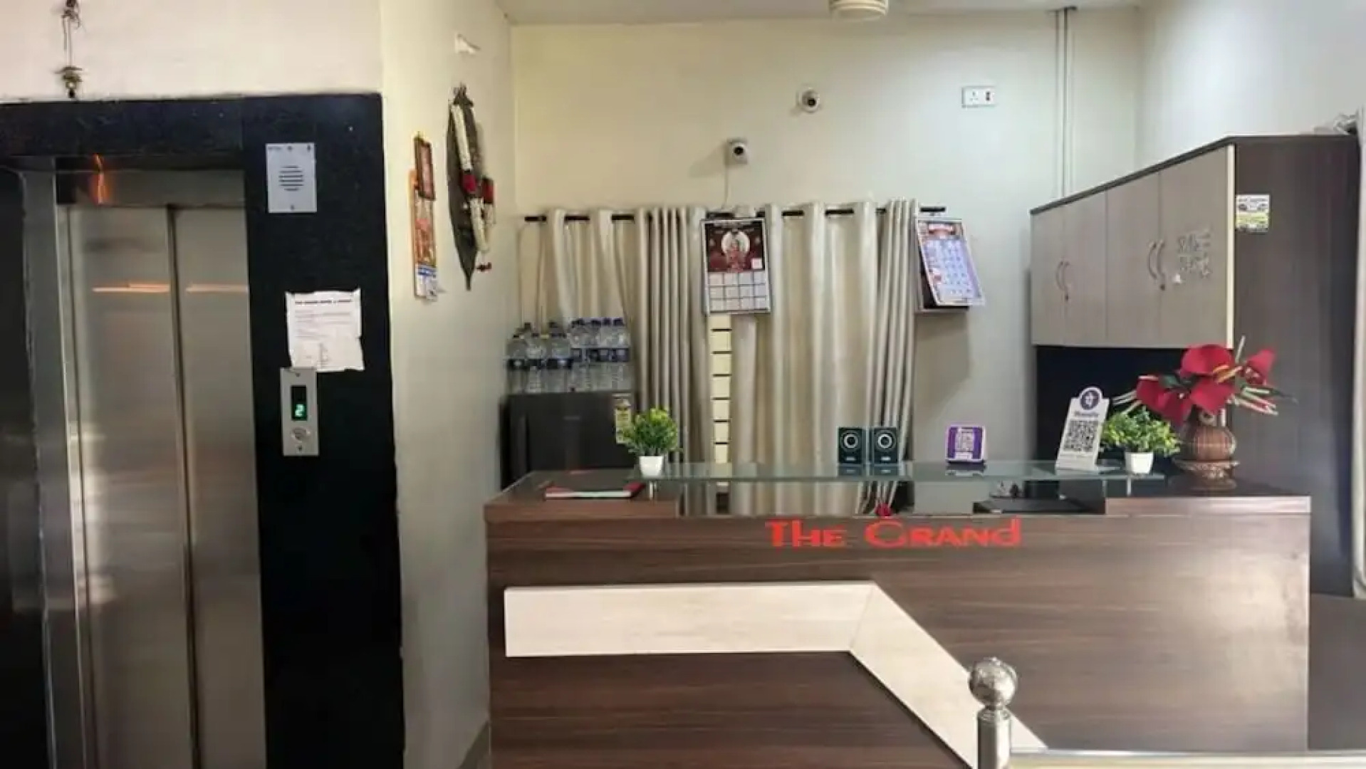 iROOMZ The Grand Lodge