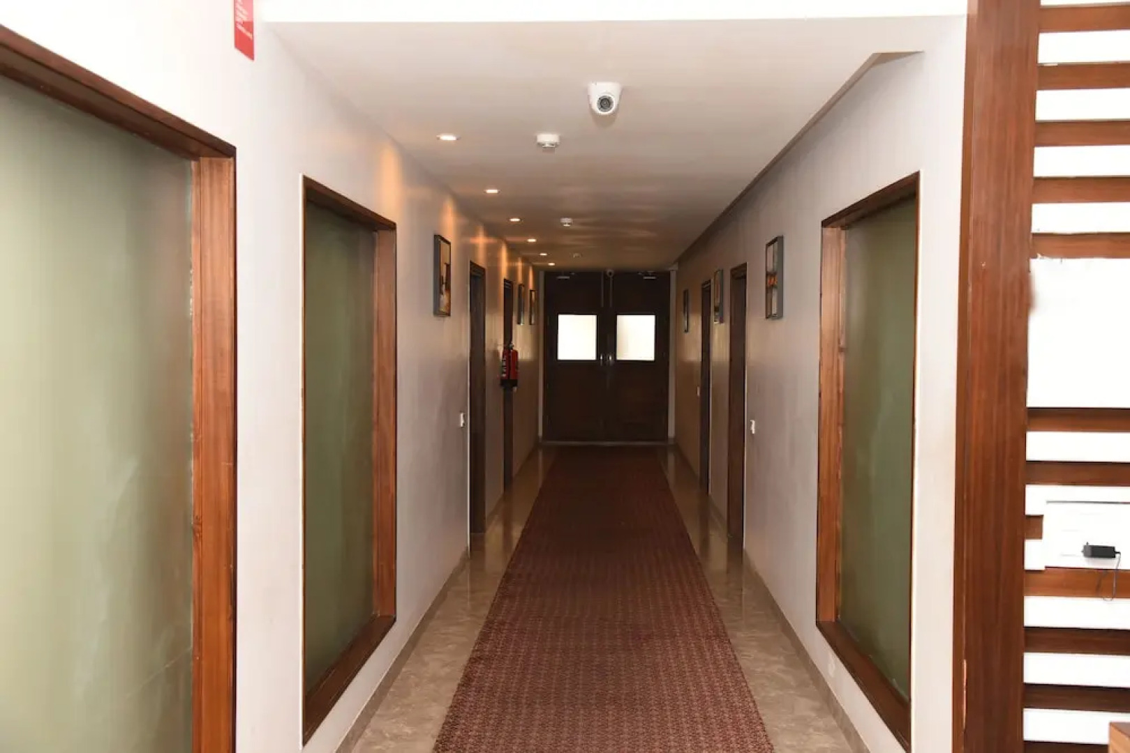 OYO 4391 Hotel Iconic