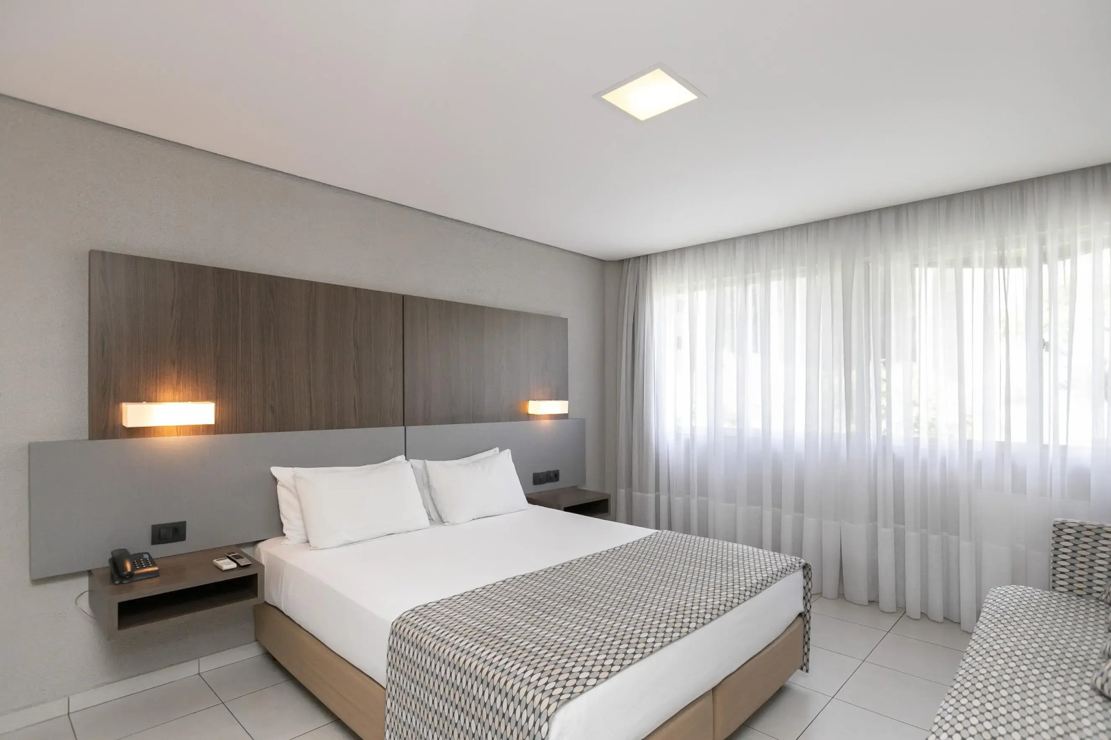 Saint Emilion by Atlantica