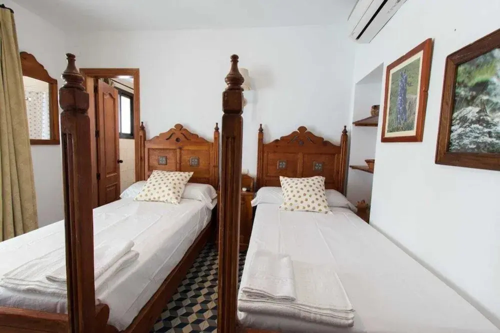 Hostal la Plaza Tolox