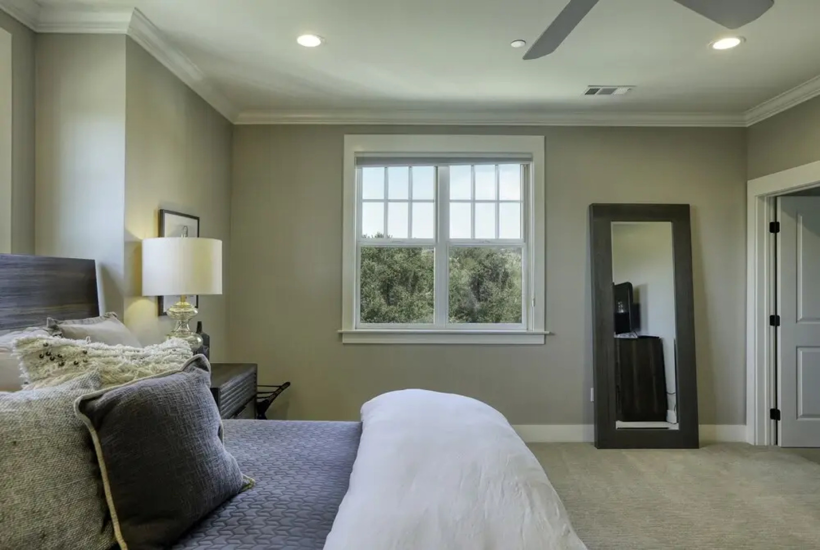 552 Paseo Street 4 Bedroom Home by Redawning