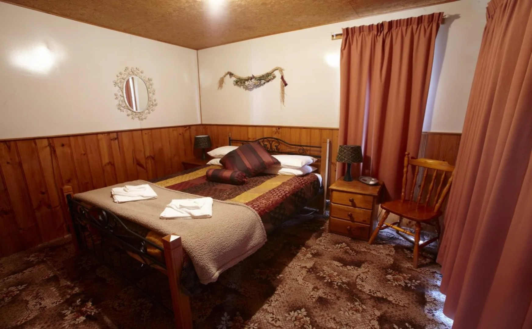 Crayfish Creek Van & Cabin Park