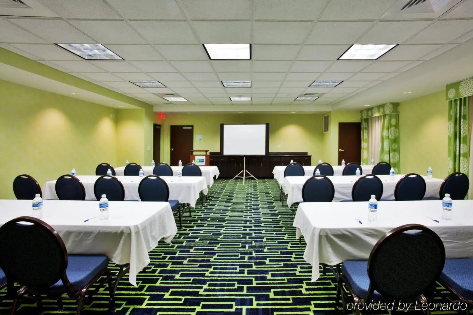 Holiday Inn Express Hotel & Suites Orlando - Apopka by IHG