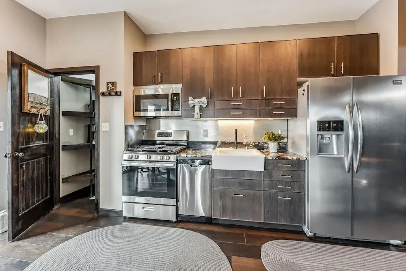 Treehouse 1br With Hot Tub 1 Bedroom Home by RedAwning