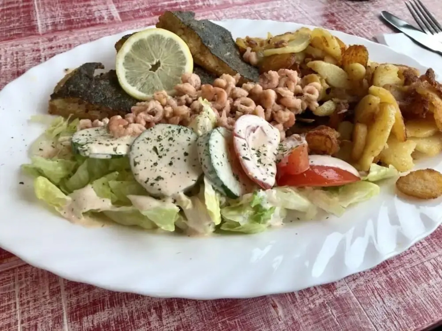 Henny Modern Retreat