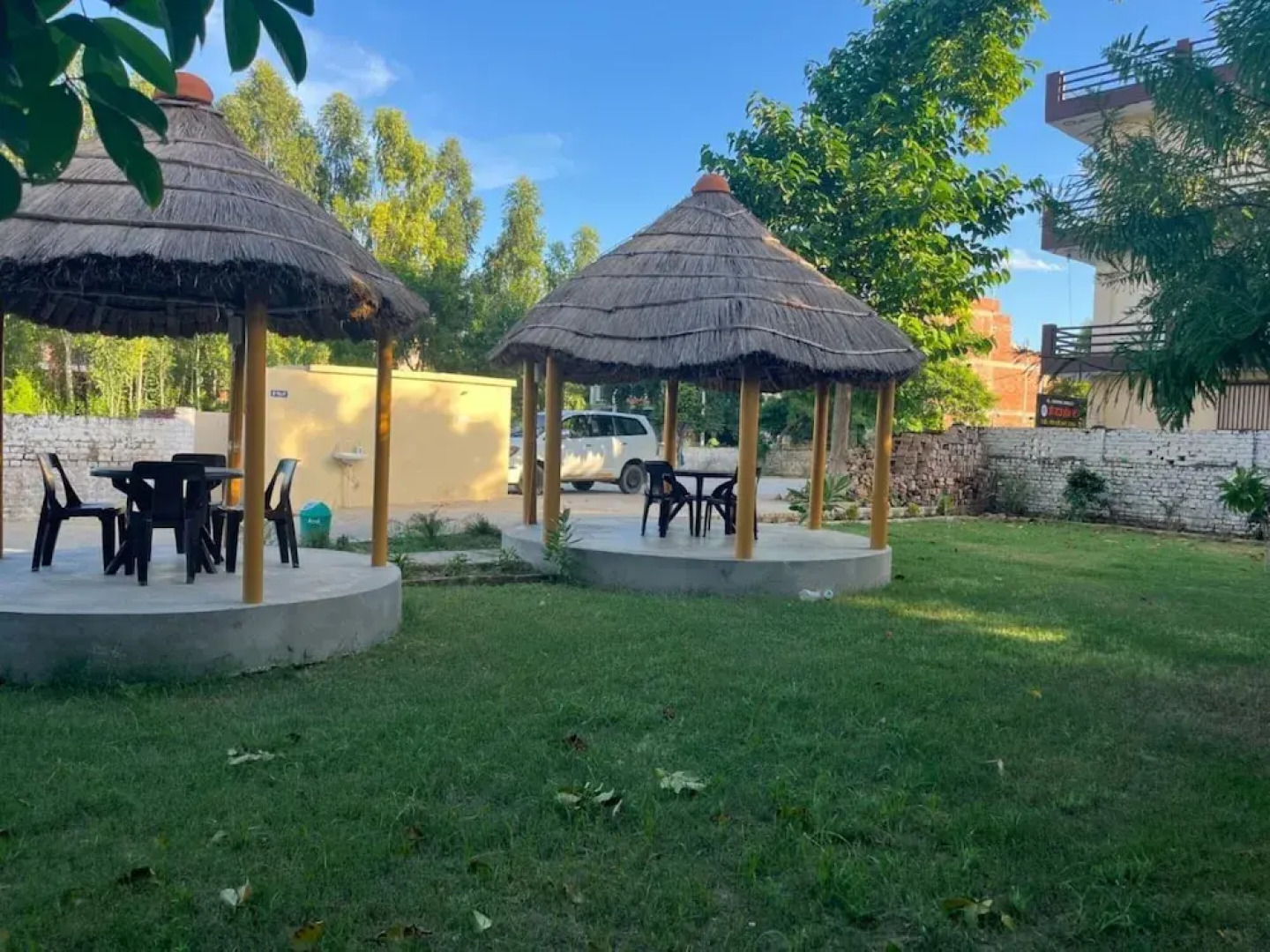 Goroomgo Shree Raj Homestay Ayodhya