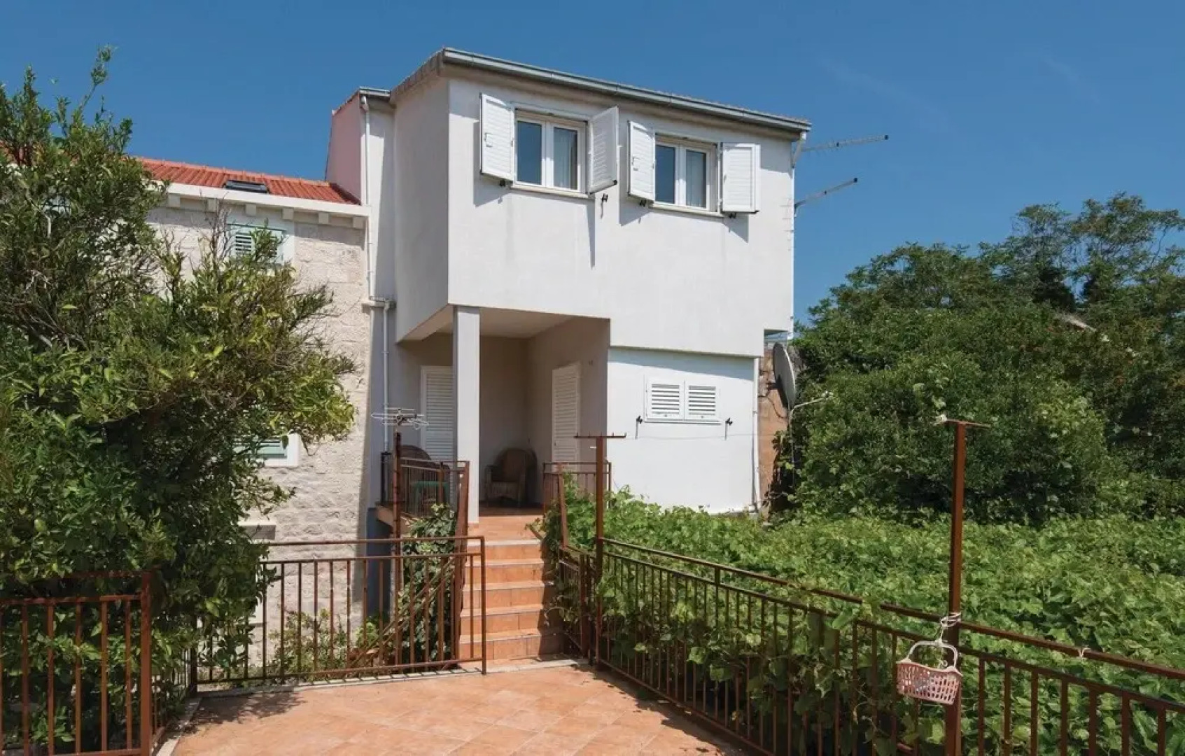 Stunning Home in Orebic With Wifi and 5 Bedrooms