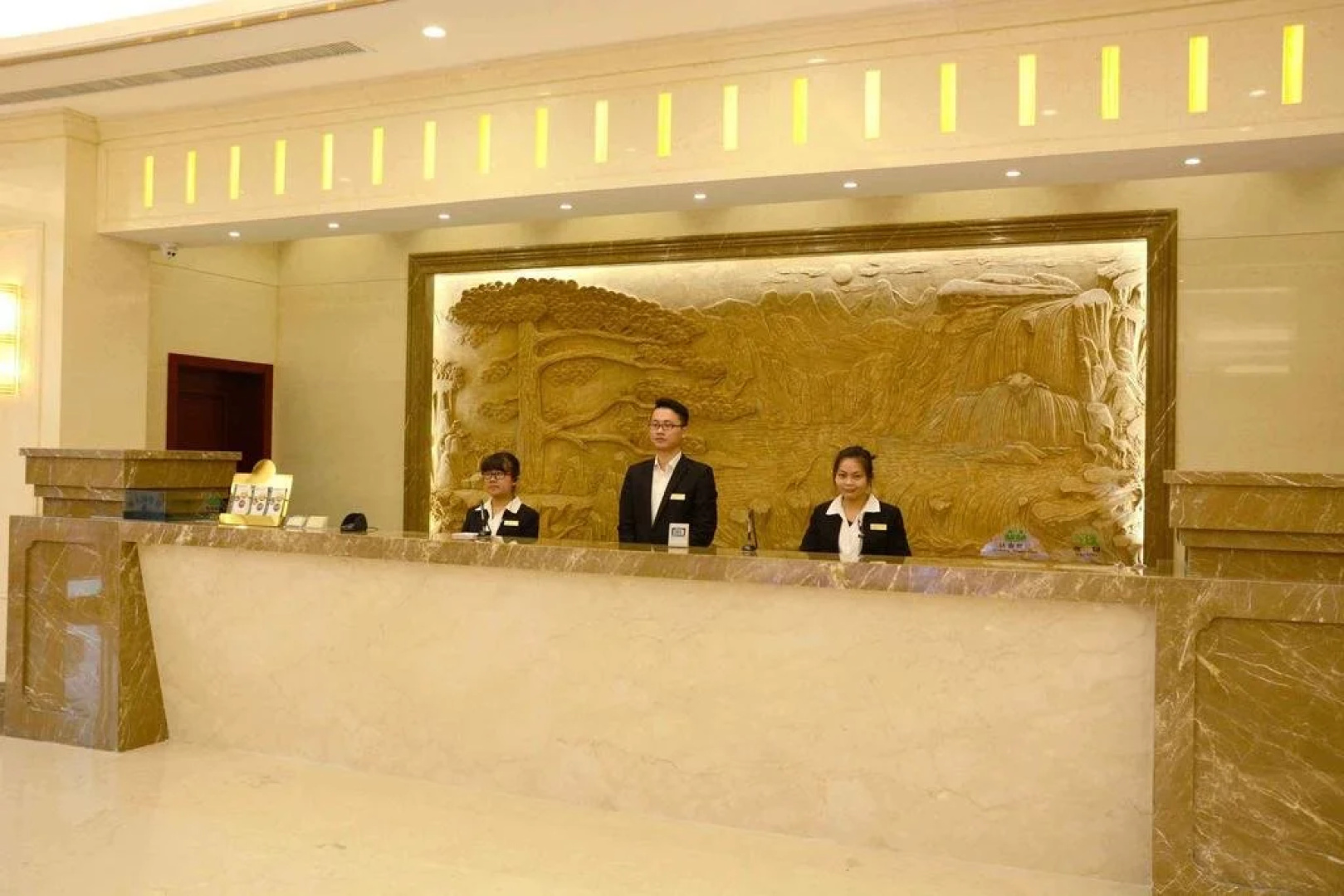 GreenTree Inn Wuxi Yixing East Longtan Road Dongjiu Business Hotel