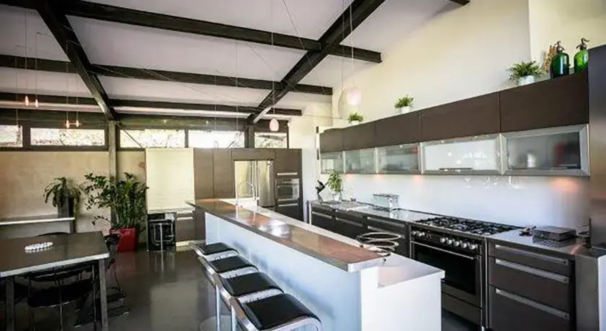 Squarebreak - Villa facing the Sainte-Victoire