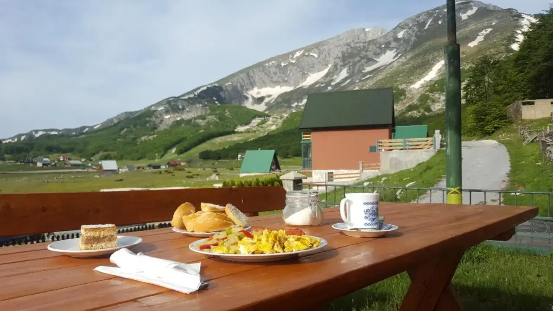 Guest House Tiha noć