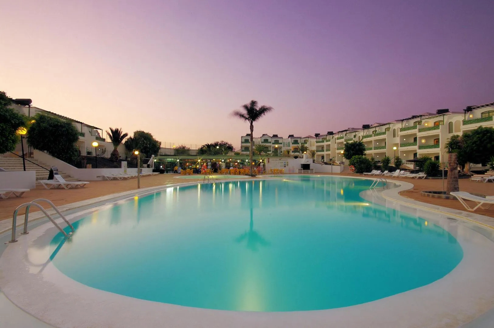 Отель Plaza Palmeras