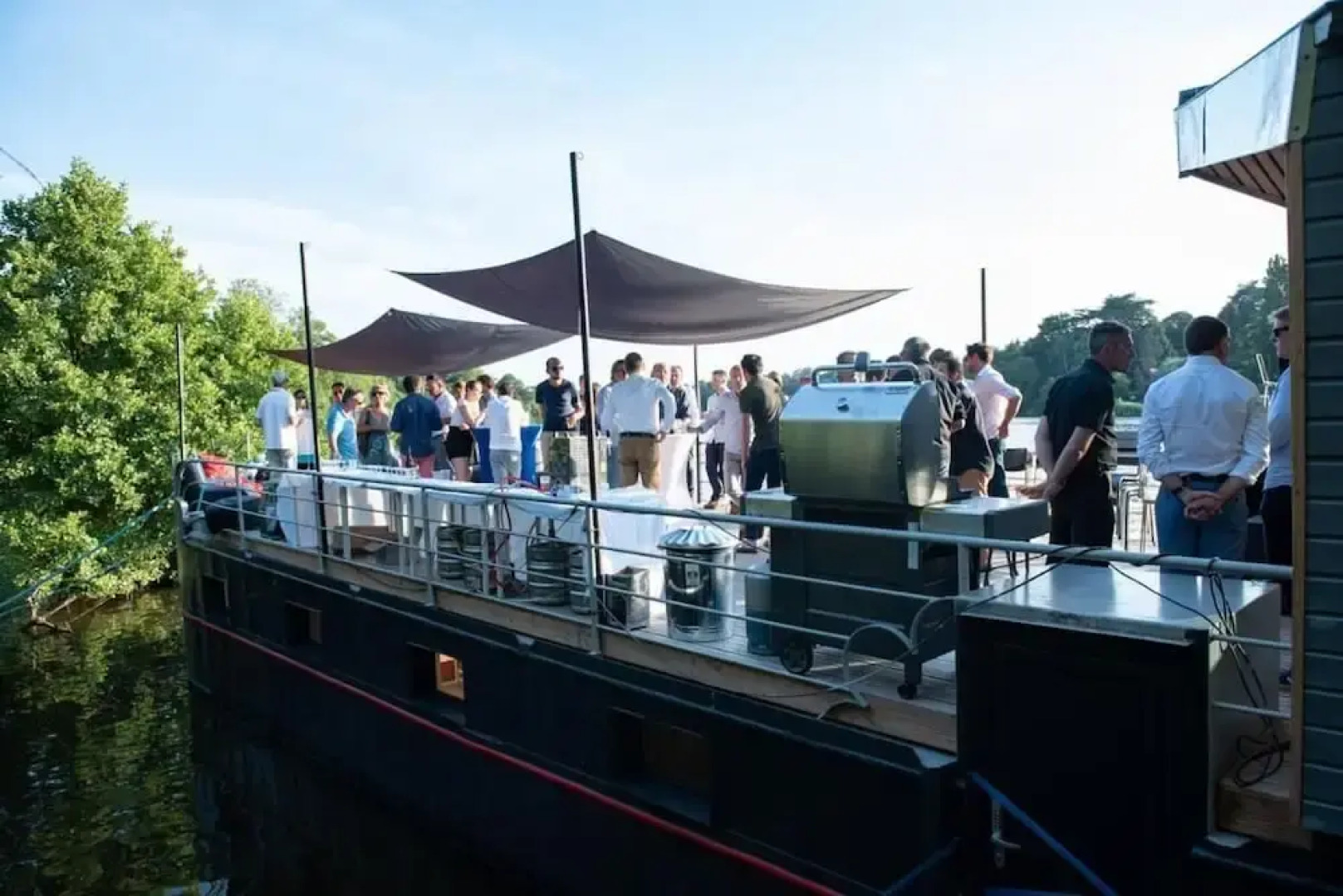 Péniche Carpe Diem La Rivière House