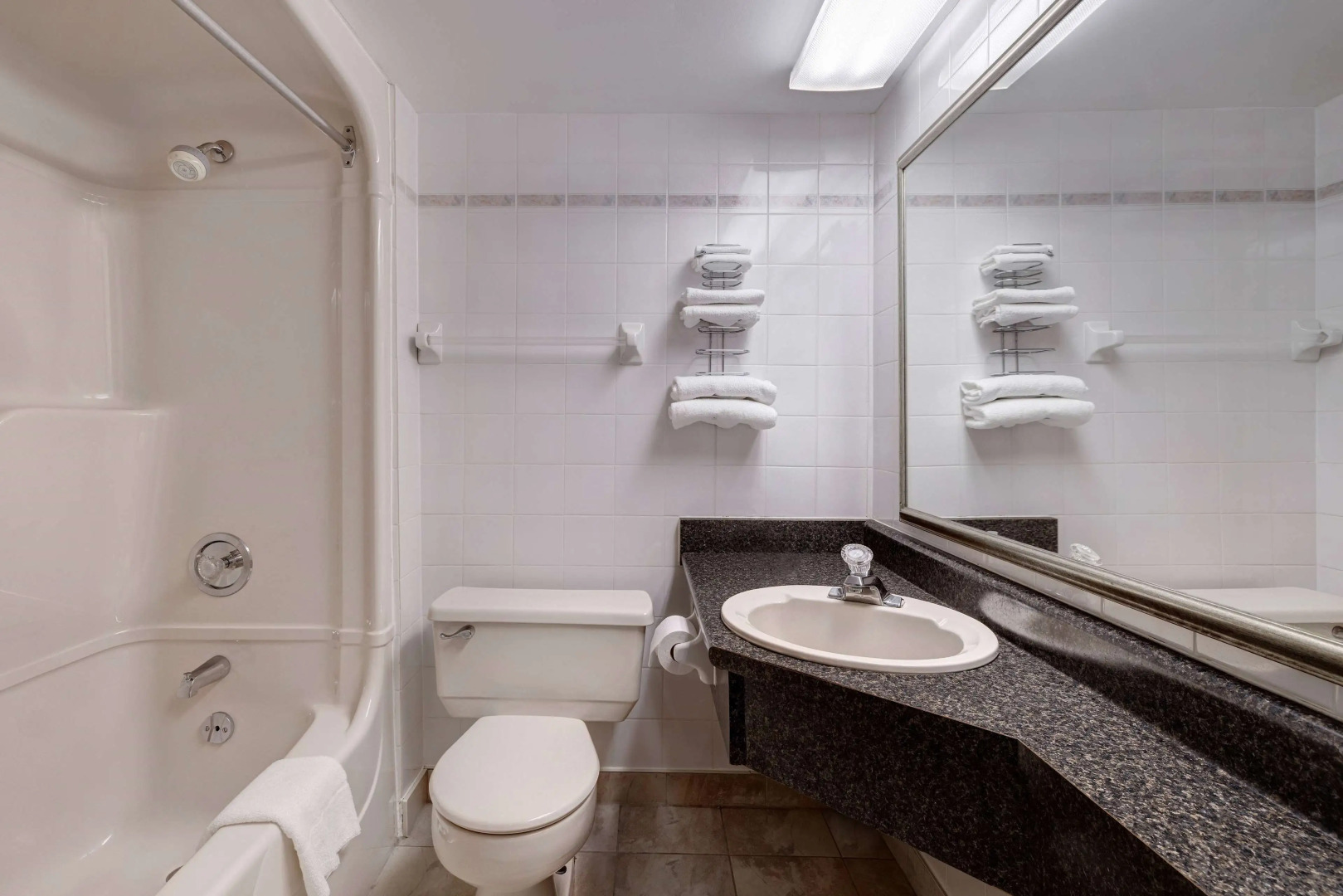 Days Inn by Wyndham Niagara Falls Near The Falls