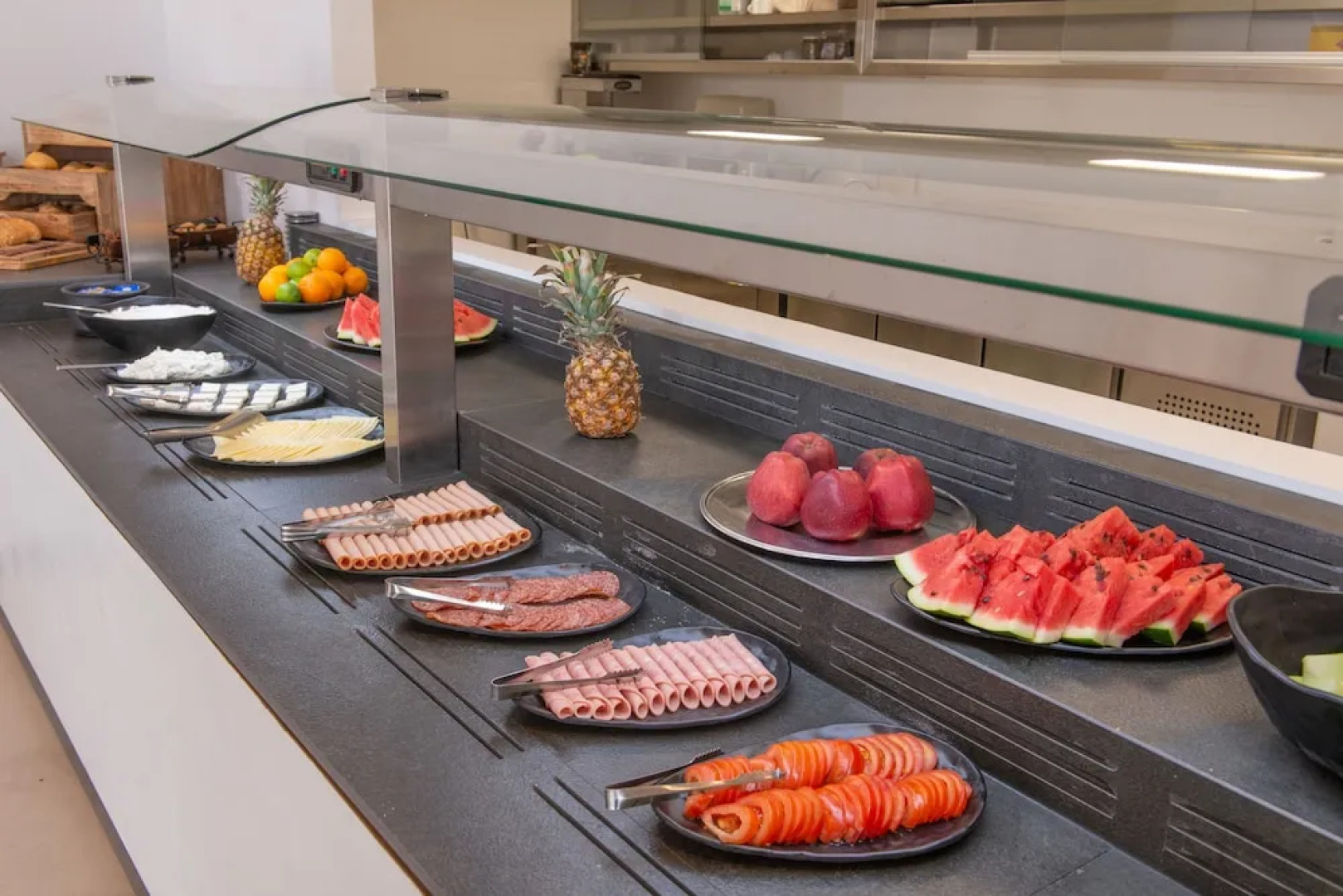 Mika Villas & Suites