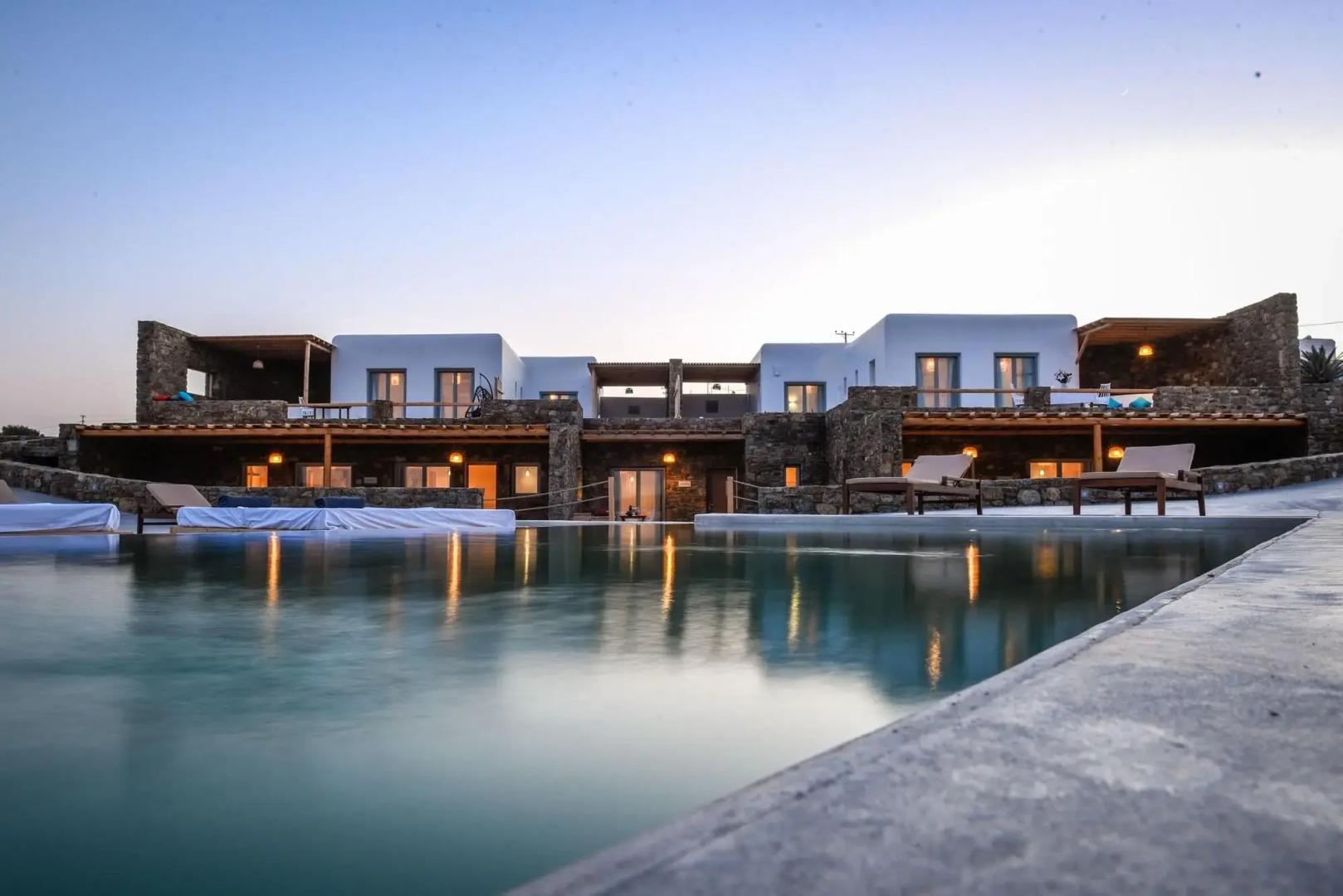 Myconian Crown Suites