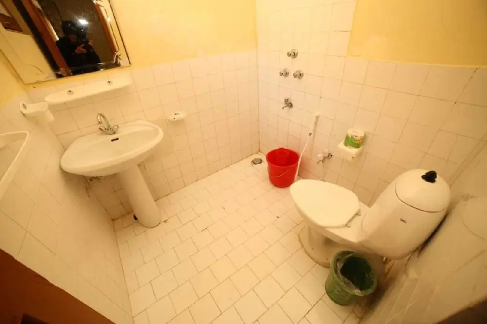 Gulmit Continental Hotel Hunza Valley