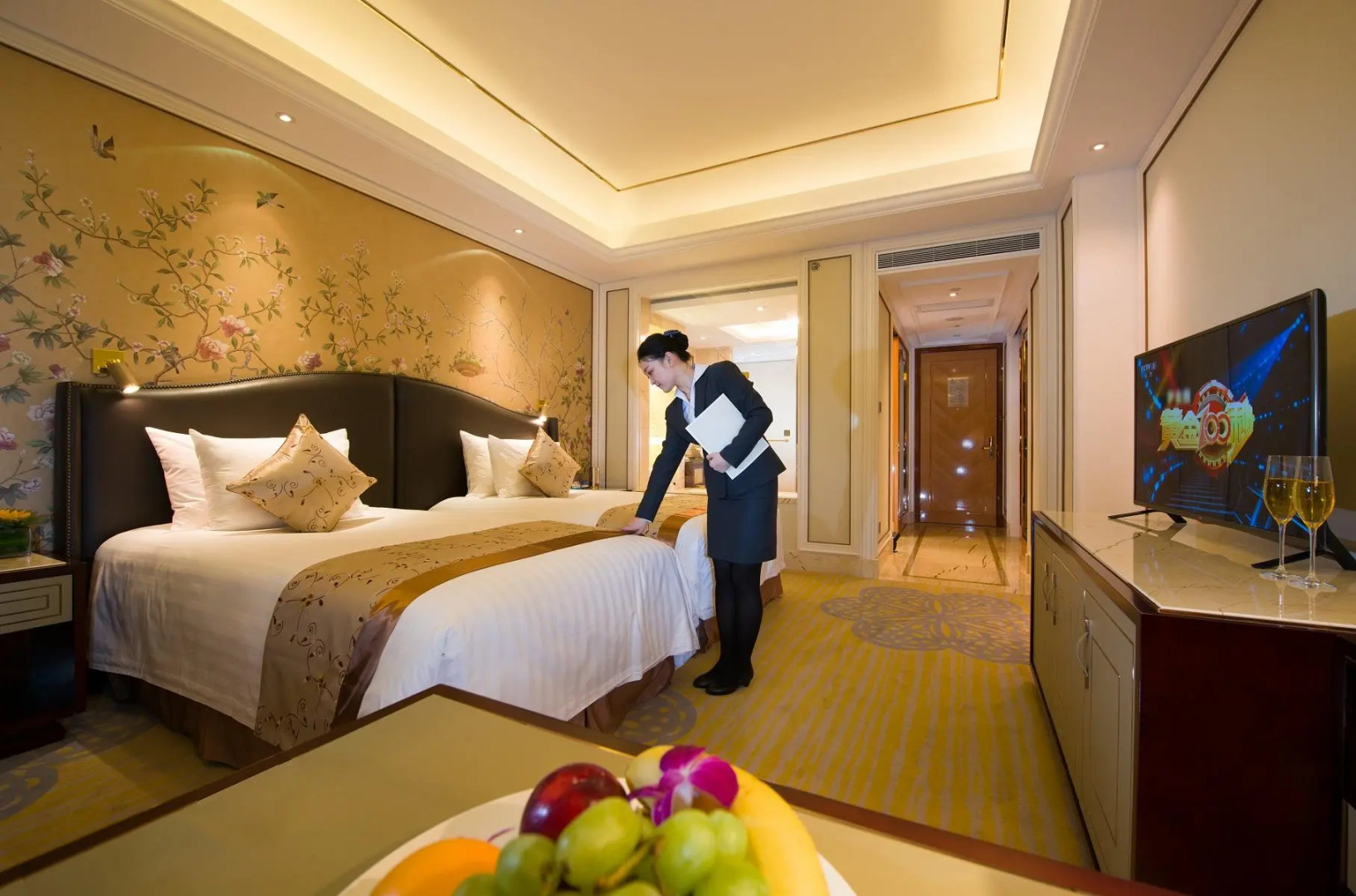 Shangyu Tianyue Grand New Central Hotel