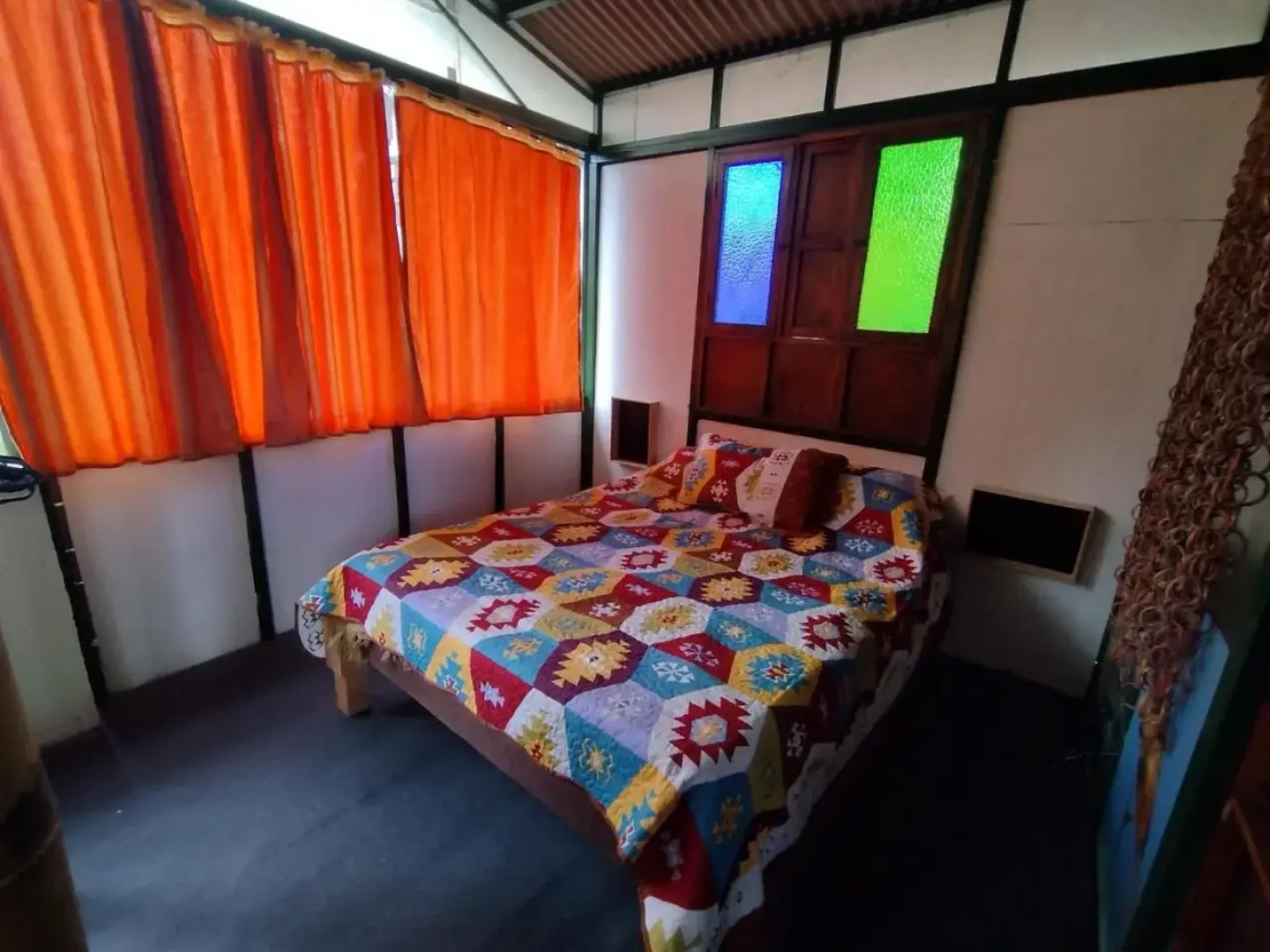 La Cigarra Cine y Cafe