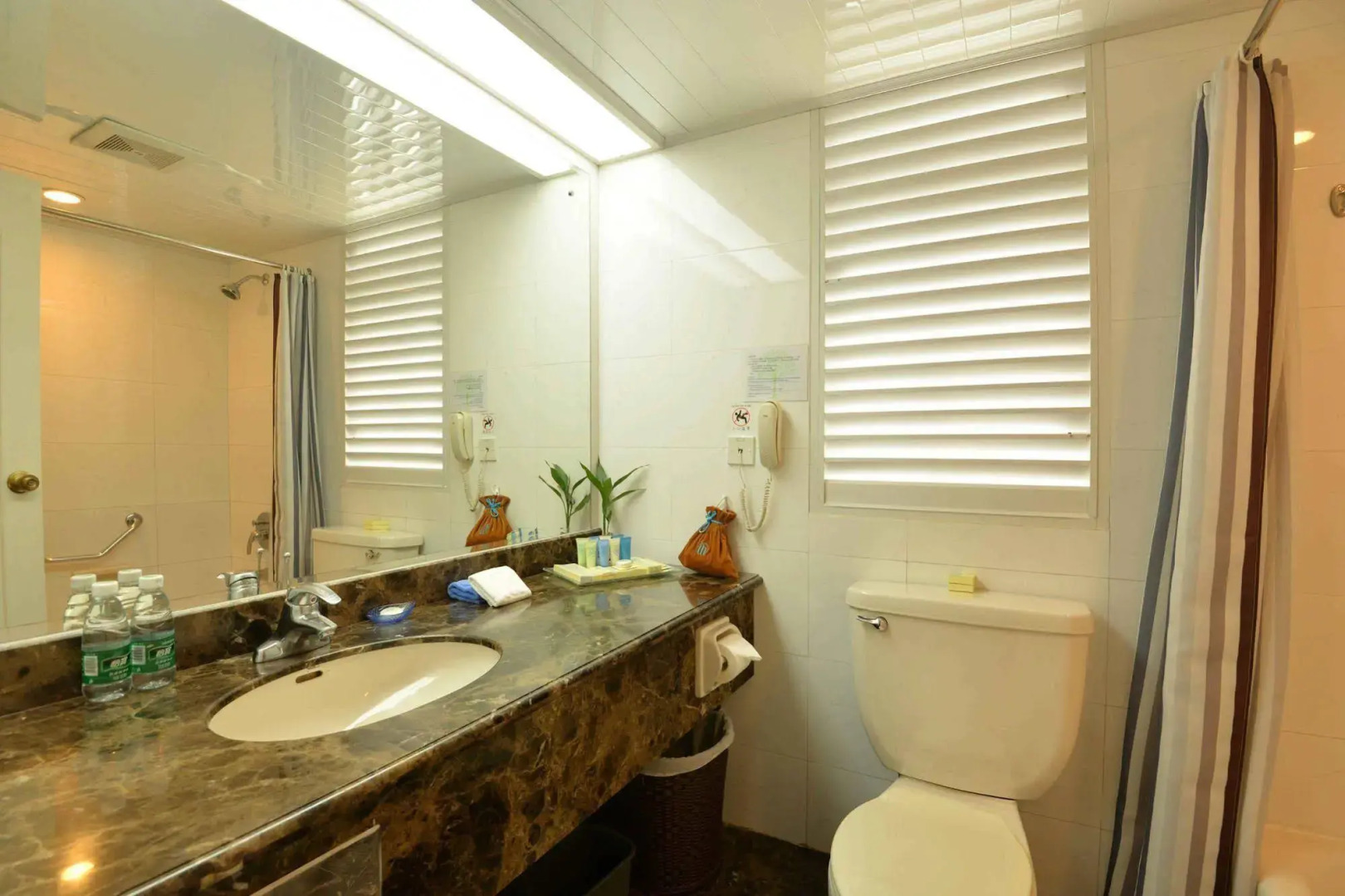 Ming Wah International Convention Centre