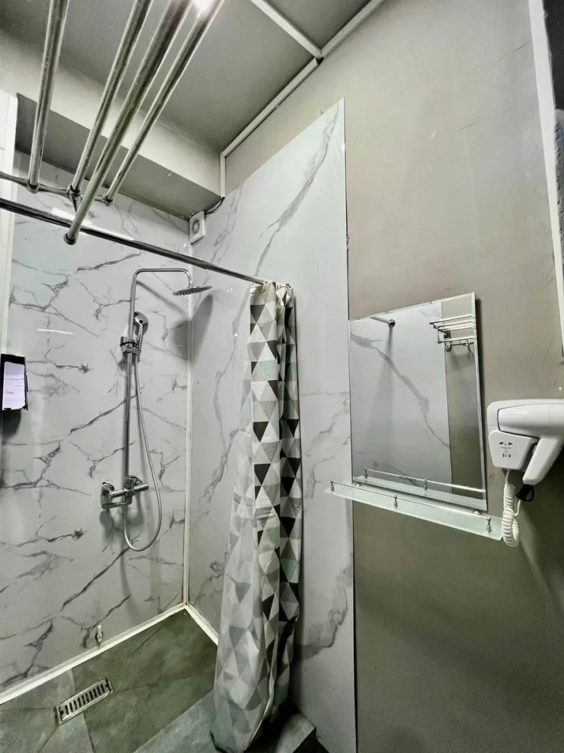 Friends Hostel (Фриендс Хостел)