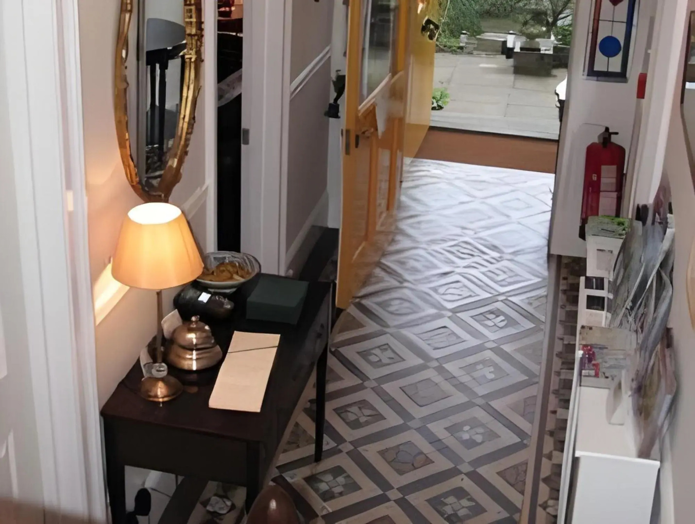 Cliftons Guest House